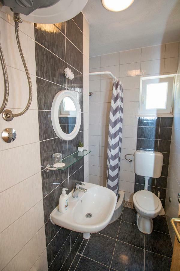 Apartments Pivac - ล็อควา โรโกซนิตซา ภายนอก รูปภาพ